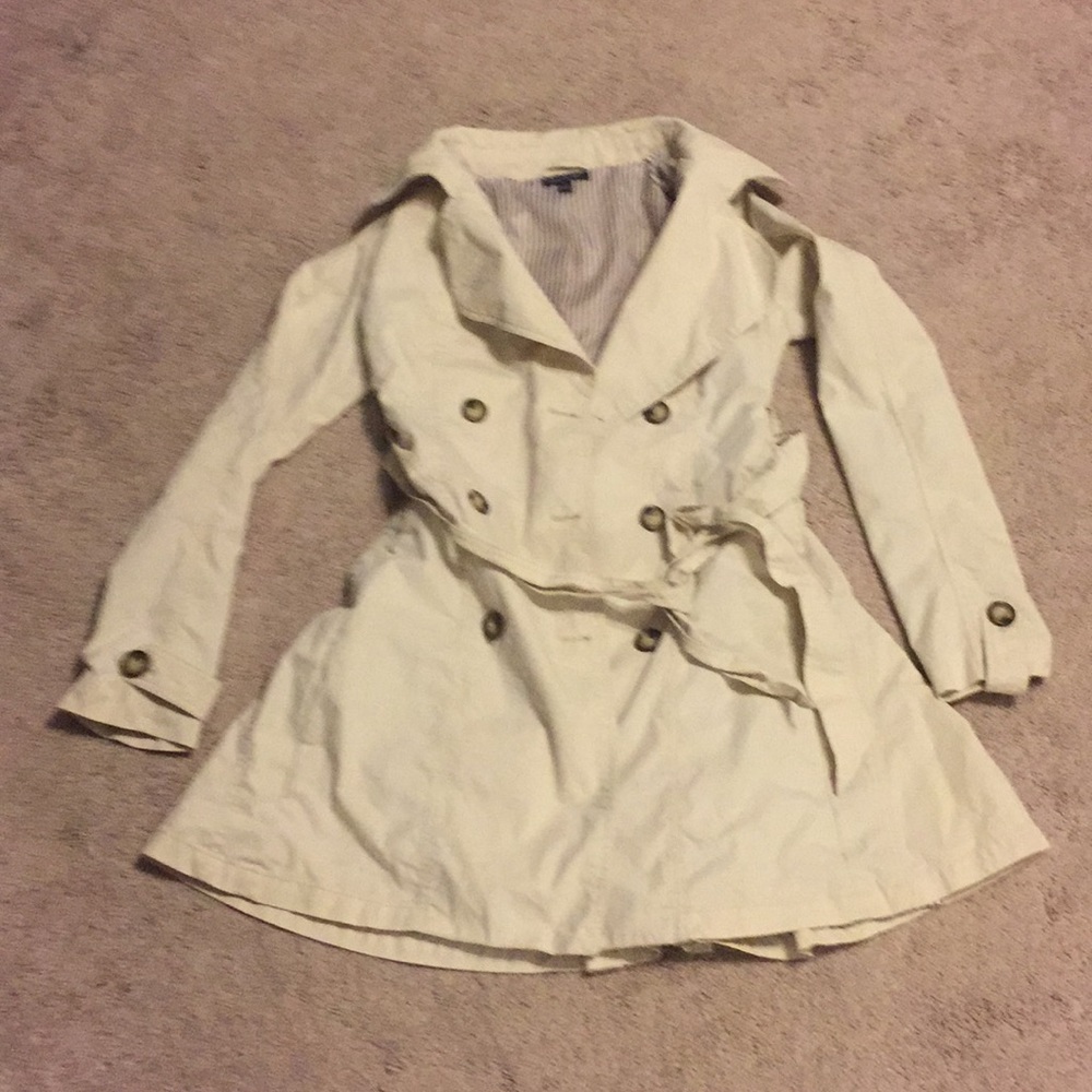 Trench coat light weight